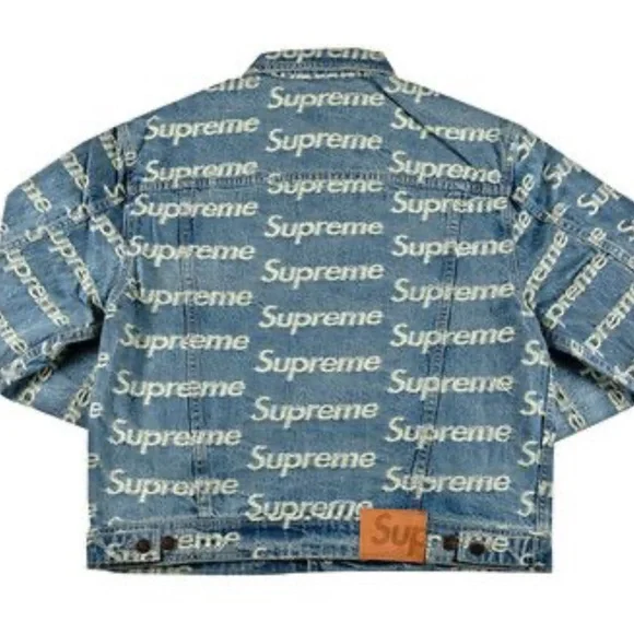 Supreme Jean Frayed Logos Trucker jacket NWT size XLG